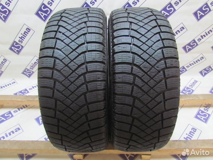 Pirelli Ice Zero FR 215/55 R16 92N