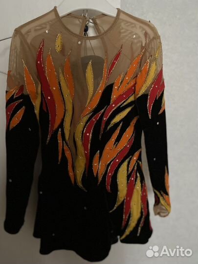 Костюм для фигурного катания