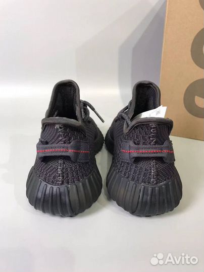 Кроссовки adidas yeezy черные