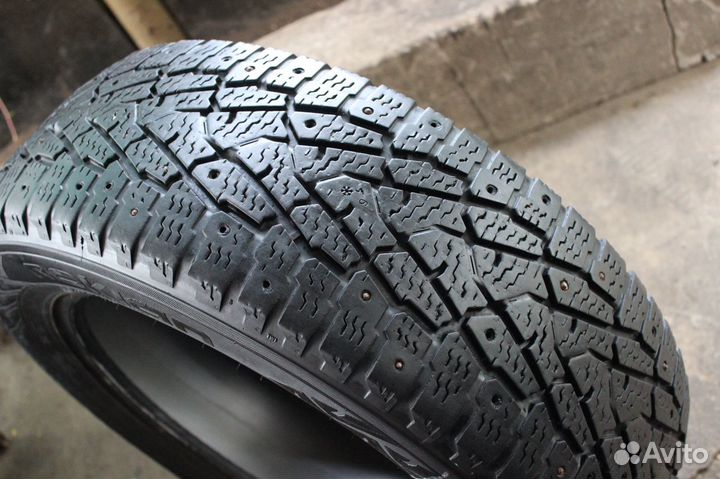 Nokian Hakkapeliitta C3 215/60 R17