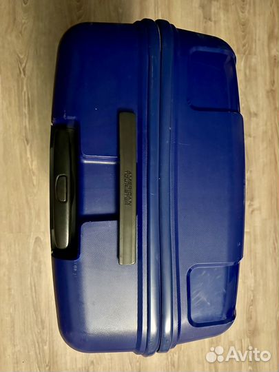 Чемодан American Tourister L