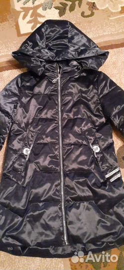Демисезонная куртка для девочки 140 новый