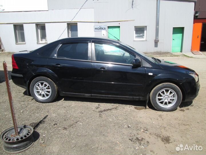 Ford Focus 2.0 МТ, 2006, 299 000 км