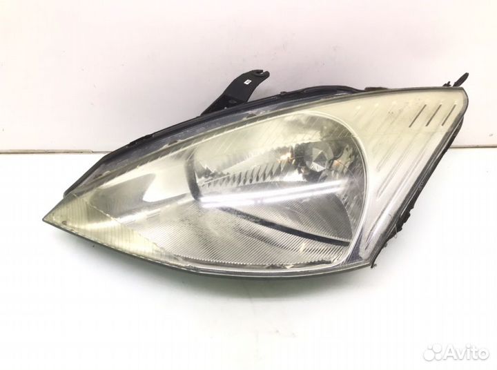 Фара Ford Focus 1 (1998-2004)
