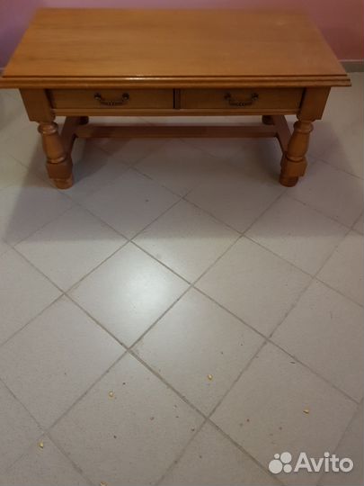 Стол журнальный