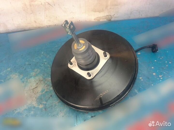 Усилитель тормозов вакуумный Renault Duster 2012