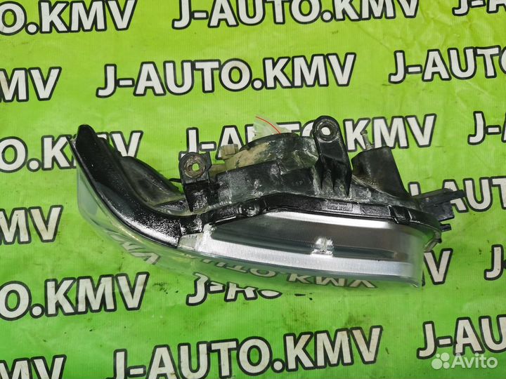 Фара Nissan Cube