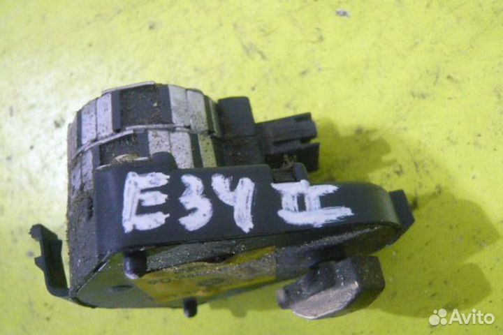 Моторчик заслонки отопителя BMW 5 E34 27487