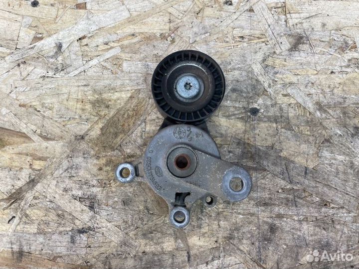 Натяжитель ремня Volkswagen Polo