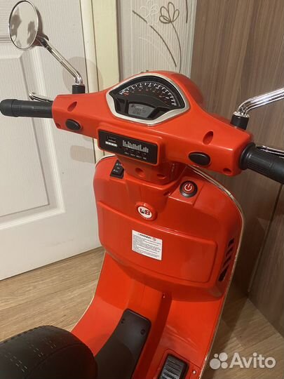 Детский электрический скутер