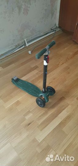 Самокат детский трехколесный шведский