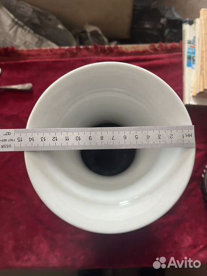 Ваза большая фарфоровая