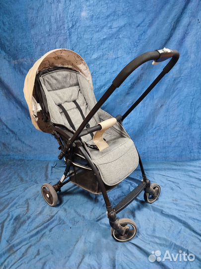 Прогулочная коляска складная