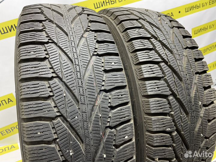 Nokian Tyres Hakkapeliitta R2 SUV 215/70 R16