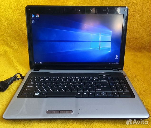 Игровой ноутбук DNS i5 8Gb SSD 480Gb GeForce 555M