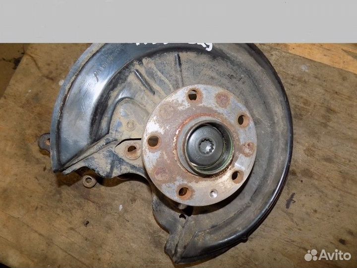 Кулак поворотный задний правый Golf V Plus 2005-20