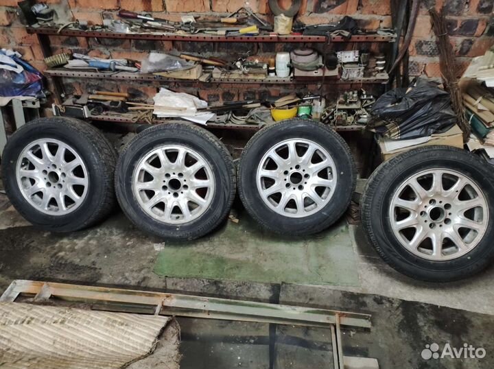 R16 Bridgestone Blizzak VRX 225/60, PCD 5x120 DIA 72.5