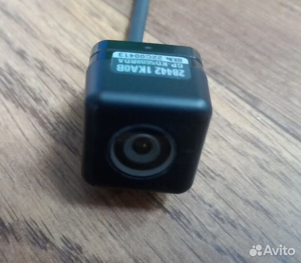 Камера заднего вида на nissan juka оригинал