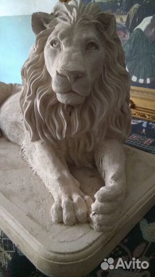 Скульптура Львенок