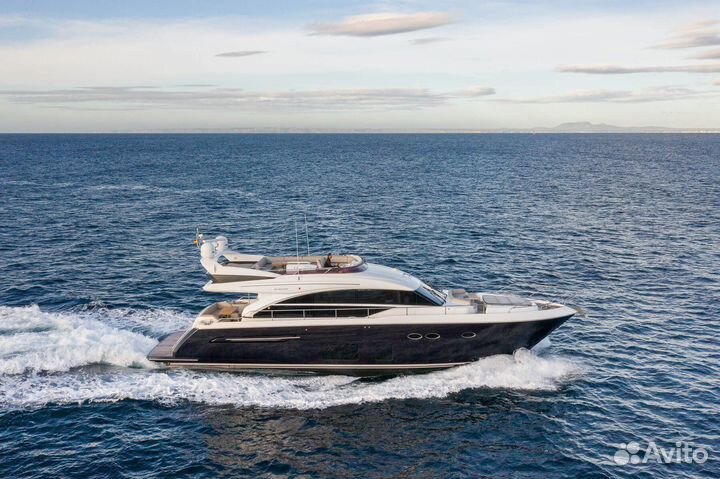 Моторная яхта Princess F68