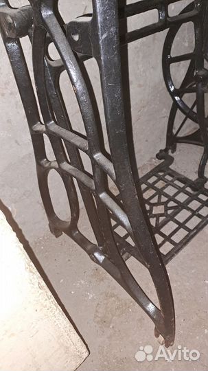 Станина от швейной машинки чугун