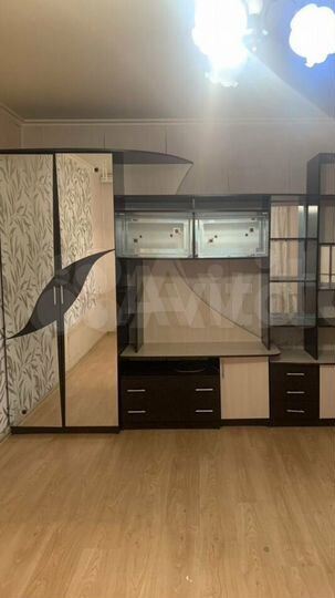 2-к. квартира, 52 м², 1/10 эт.