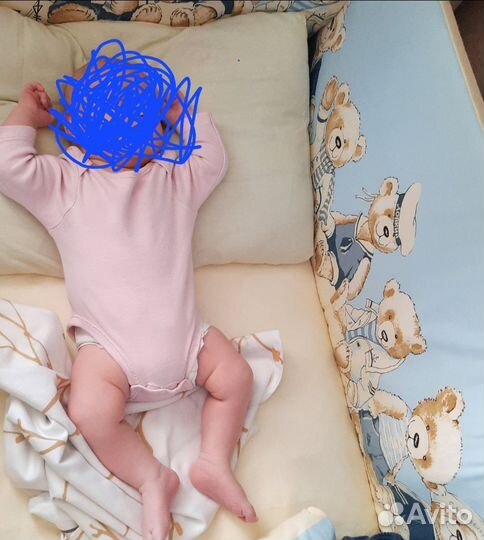 Детская кроватка с универсальным маятником