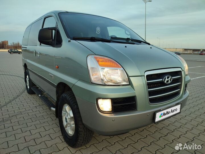 Hyundai H-1 2.5 МТ, 2006, 120 000 км