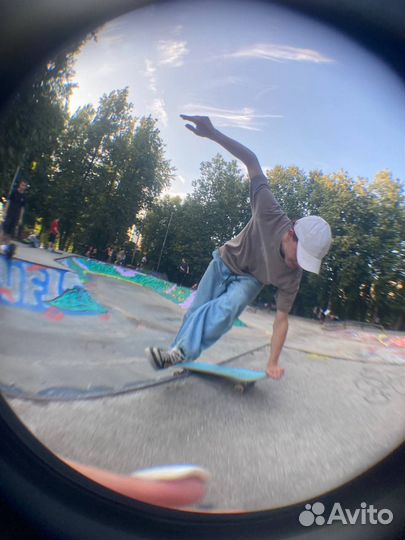 Инструктор по скейтборду