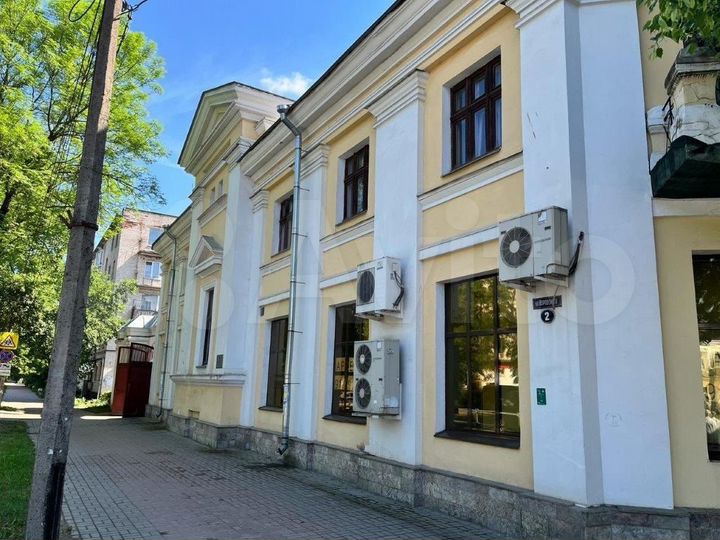 Офис, 1675 м²