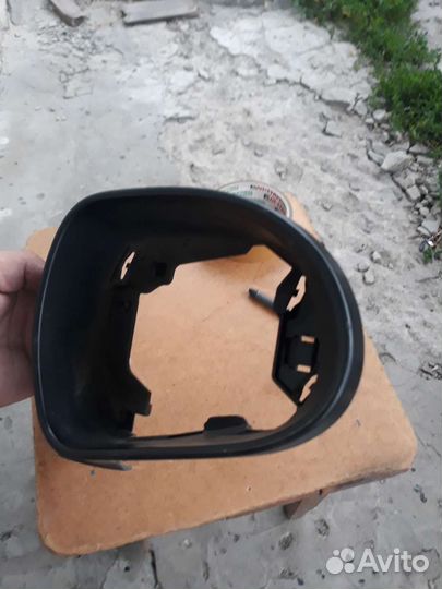 07-15 пежо 308 корпус зеркала правого рамка