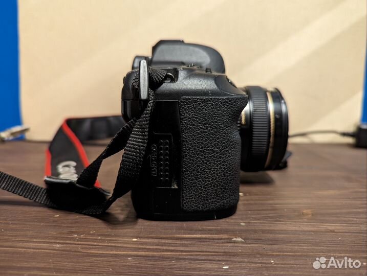 Цифровой фотоаппарат Canon EOS 5D Mark II