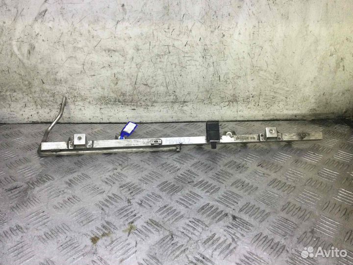 Топливная рампа BMW 5-Series M54B22