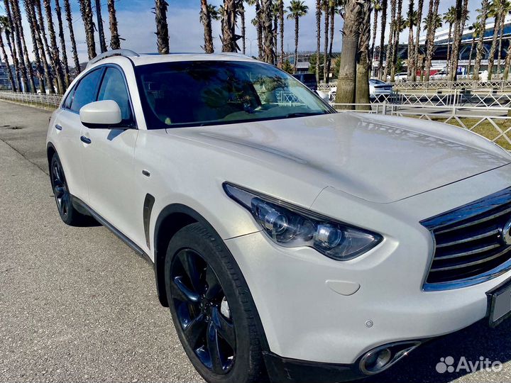 Infiniti QX70 3.7 AT, 2013, 107 000 км