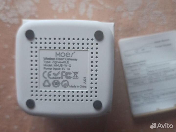 Умный шлюз moes Tuya Zigbee/BLE