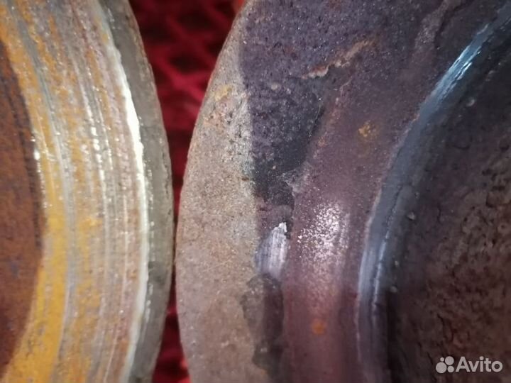 Диски тормозные задние Volkswagen Passat B5