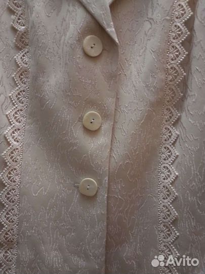 Костюм с юбкой 50размер