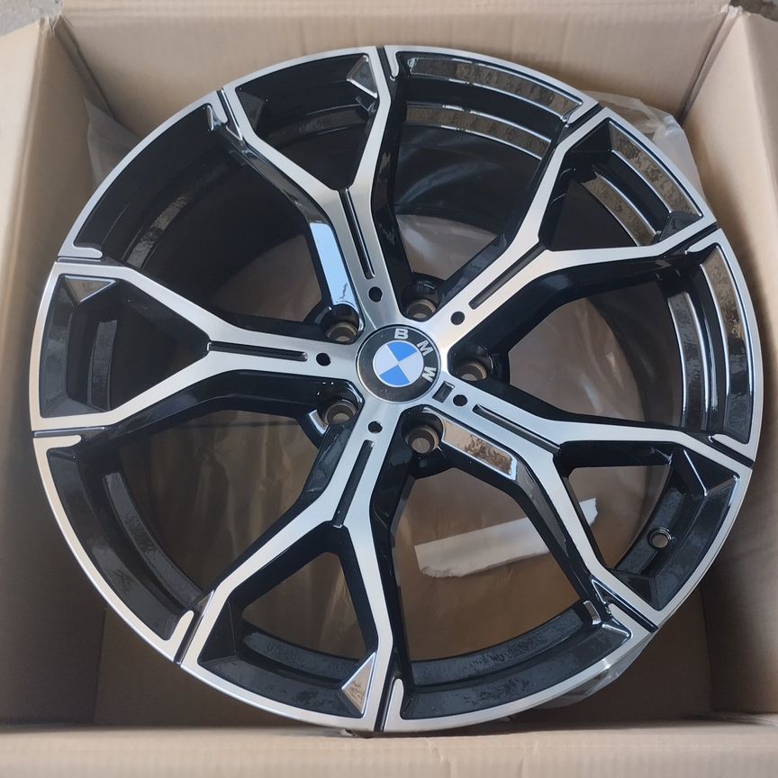 Литые диски BMW 9.5×R22 5×112