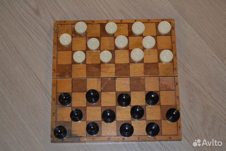 Шашки доска СССР 30х30 см комплект