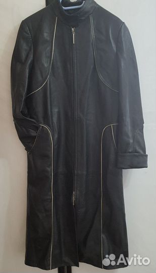 Пальто женское 48 натуральная кожа