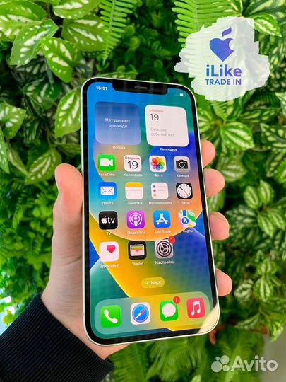 iPhone 12, 64 ГБ