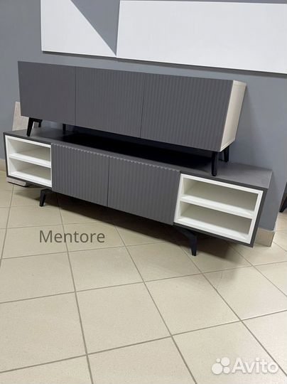 Тумба тв Bravo от производителя (на опорах)