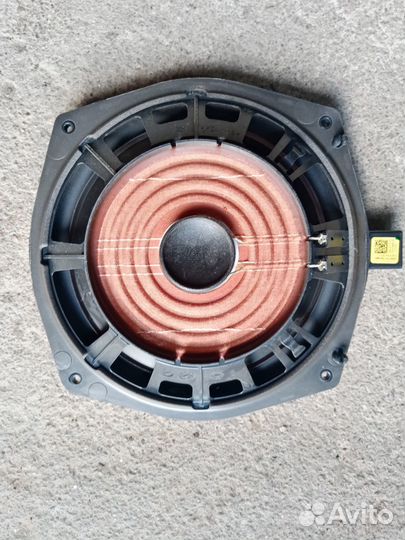 Динамик в двери на Рейнж Ровер IV 2016r