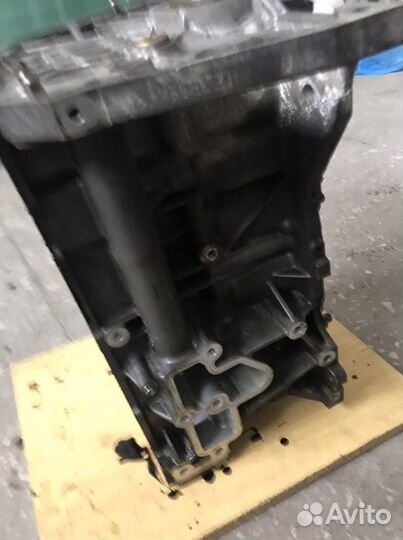 Блок Nissan Tiida 1.8