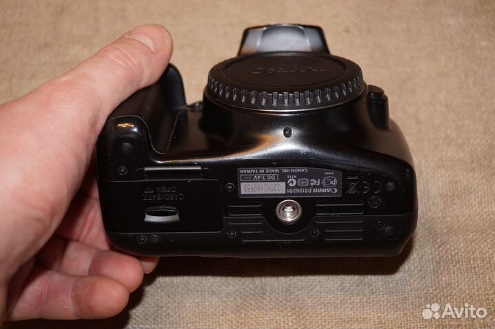 Canon EOS 1100d body 15700 кадров