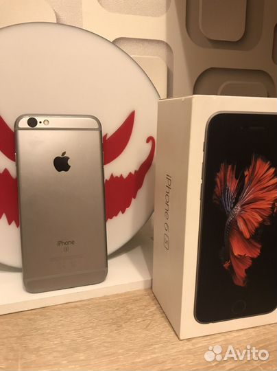 Телефон iPhone 6s
