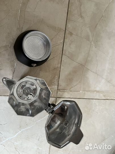 Гейзерная кофеварка bialetti dama