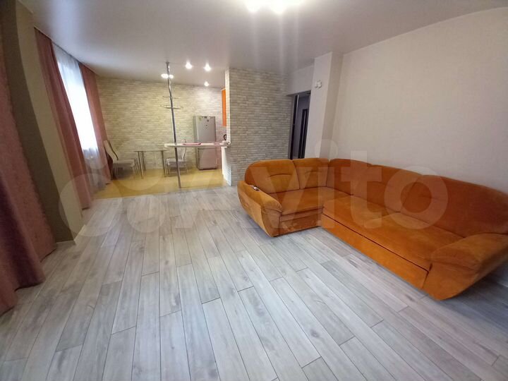 2-к. квартира, 70 м², 2/9 эт.