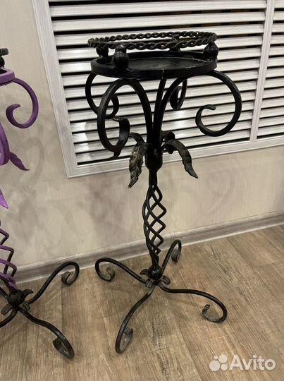 Кованая подставка для цветов