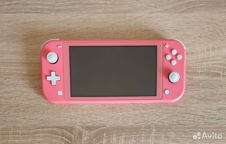 Nintendo Switch Lite + 8 Игр